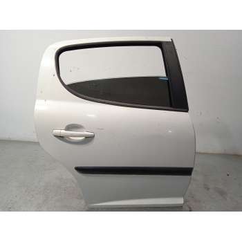 PUERTA TRASERA DERECHA 9008S6 