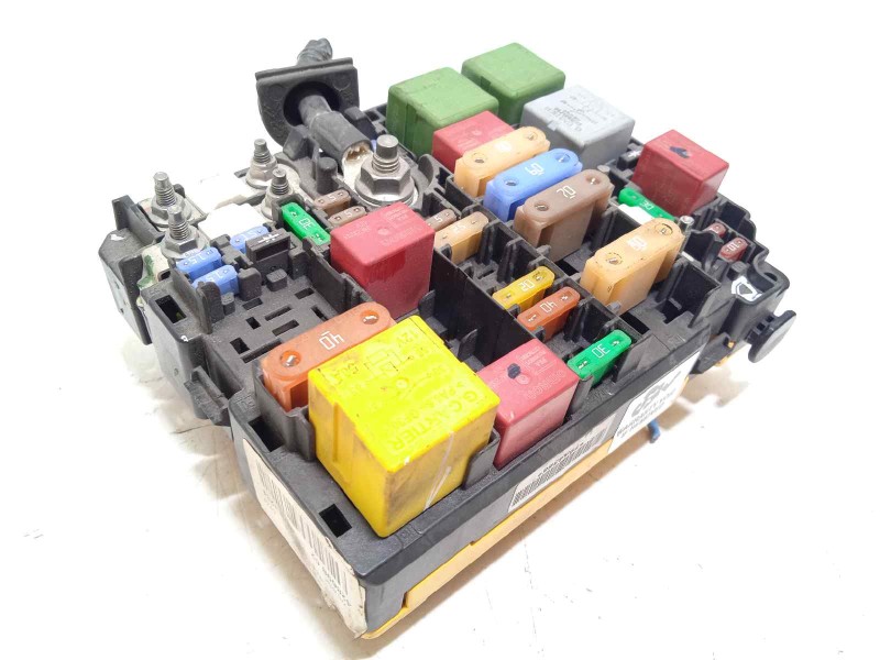 CAJA RELES / FUSIBLES 9804848580 