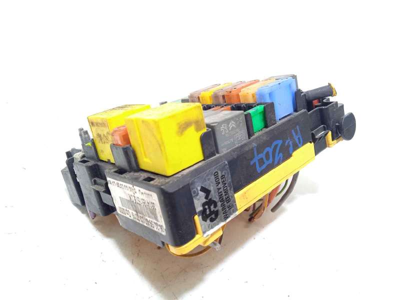 Recambio de caja reles / fusibles para citroën c4 picasso live referencia OEM IAM 9804848580 2