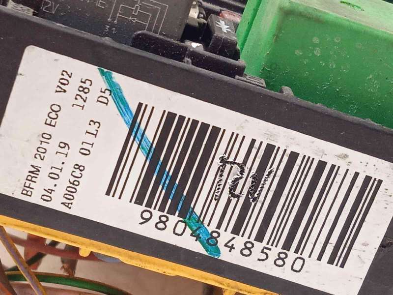 Recambio de caja reles / fusibles para citroën c4 picasso live referencia OEM IAM 9804848580 4