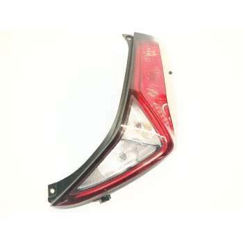 PILOTO TRASERO DERECHO 815500H230 