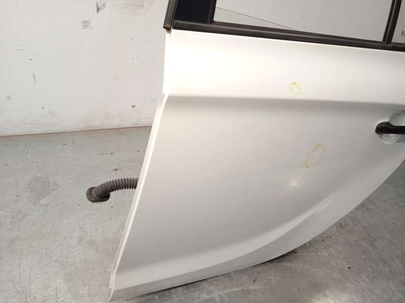 Recambio de puerta trasera izquierda para hyundai i20 i (pb, pbt) 1.4 referencia OEM IAM 770031J000 - Blanco 2