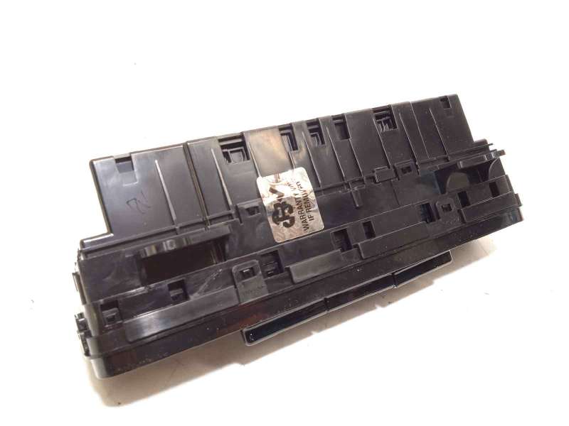 Recambio de mando climatizador para toyota auris 1.6 d-4d cat referencia OEM IAM 5590002C60 - Gris 5