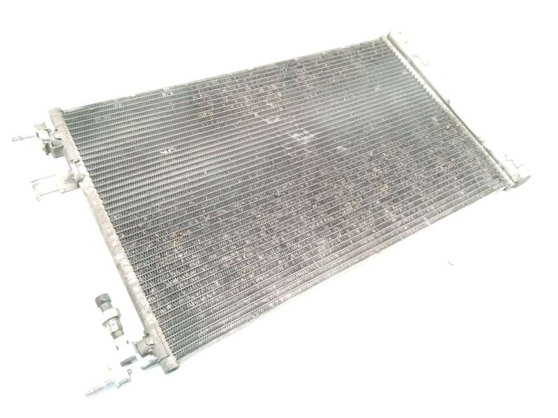 Recambio de condensador / radiador aire acondicionado para opel zafira tourer c (p12) 2.0 cdti (75) referencia OEM IAM 13377763 - Blanco 4