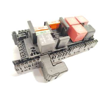 CAJA RELES / FUSIBLES A2059068501 