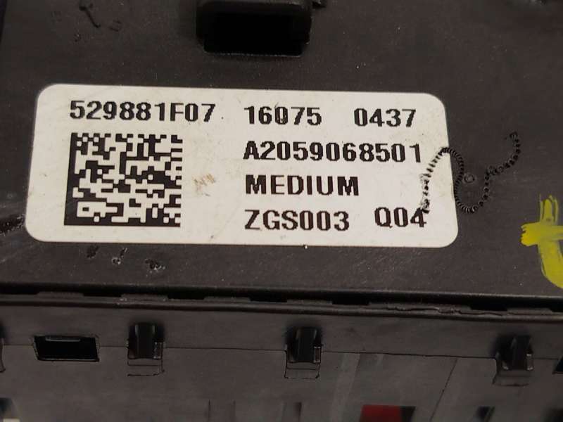 Recambio de caja reles / fusibles para mercedes-benz clase c coupé (c205) c 220 d (205.304) referencia OEM IAM A2059068501 4