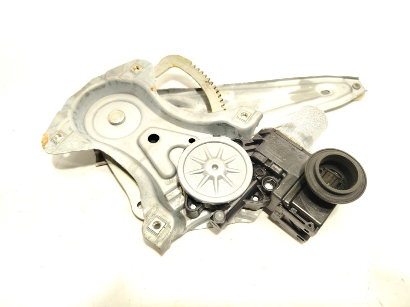 ELEVALUNAS TRASERO DERECHO 69830F4010 