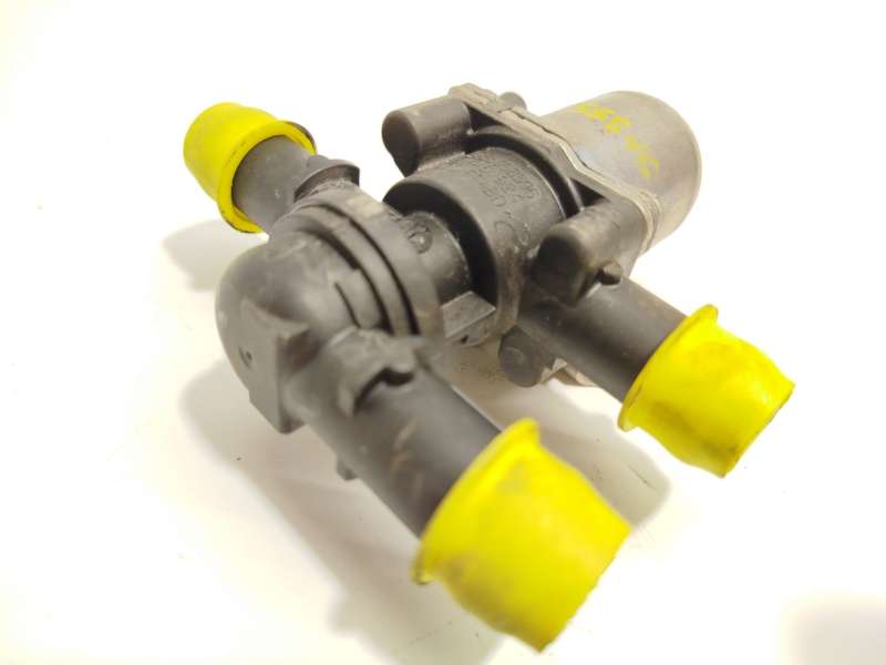 Recambio de valvula intercambio de calefaccion para lynk & co 01 phev referencia OEM IAM 8888038596 31461924 - Negro 2