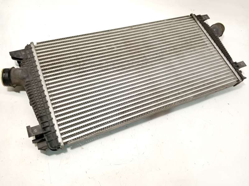 Recambio de intercooler para opel zafira tourer c (p12) 2.0 cdti (75) referencia OEM IAM 13267647 - Blanco 4