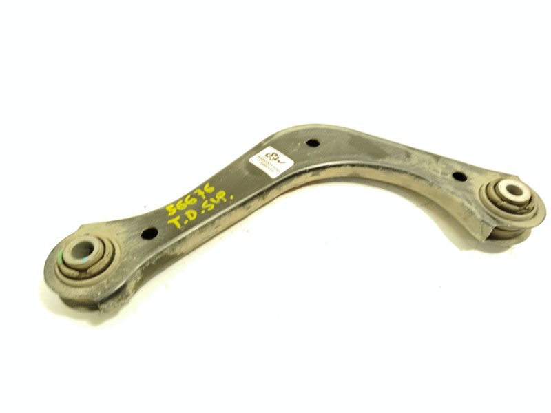 BRAZO SUSPENSION SUPERIOR TRASERO DERECHO 55120AABA0 