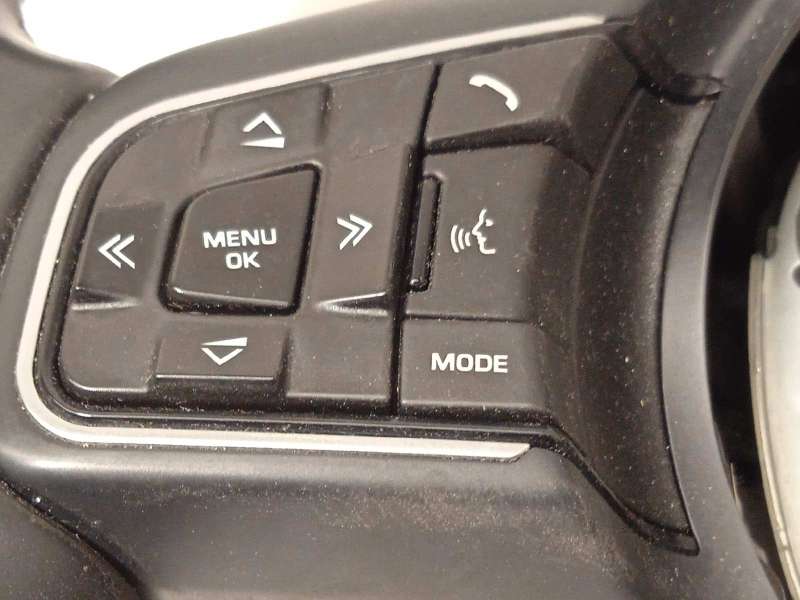 Recambio de volante para jaguar xe 2.0 diesel cat referencia OEM IAM GX733L598DB8PVJ  T4A2552PVJ - Rojo 2