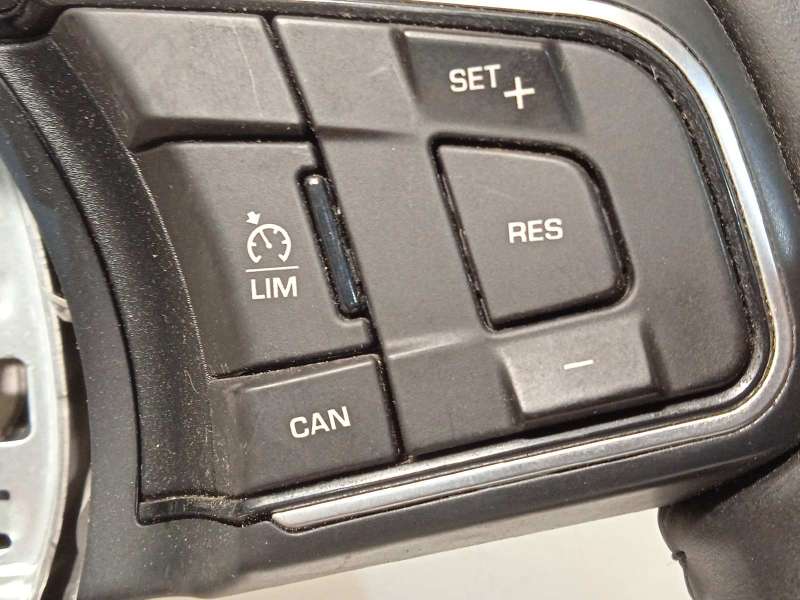 Recambio de volante para jaguar xe 2.0 diesel cat referencia OEM IAM GX733L598DB8PVJ  T4A2552PVJ - Rojo 3