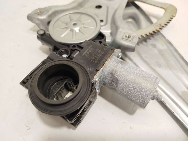 Recambio de elevalunas trasero derecho para toyota c-hr (_x1_) 2.0 hybrid (maxh10) referencia OEM IAM 69830F4010 2