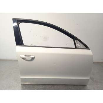 PUERTA DELANTERA DERECHA 3T0831056 