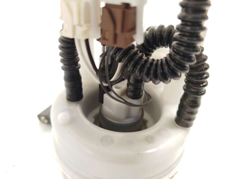 Recambio de bomba combustible para renault clio iv (bh_) 0.9 tce 90 referencia OEM IAM 170114543R - Blanco 3