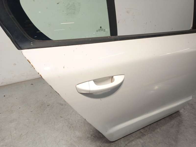 Recambio de puerta trasera derecha para skoda suberb (3t4) ambition referencia OEM IAM 3T5833056 - Blanco 2