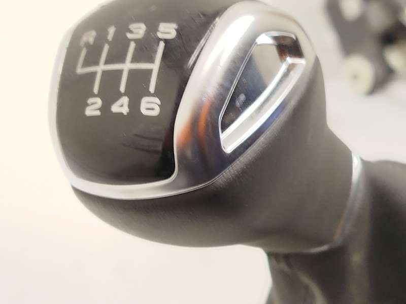 Recambio de palanca cambio para audi a1 sportback (gba) 30 tfsi referencia OEM IAM 5R3711049L - Gris 2