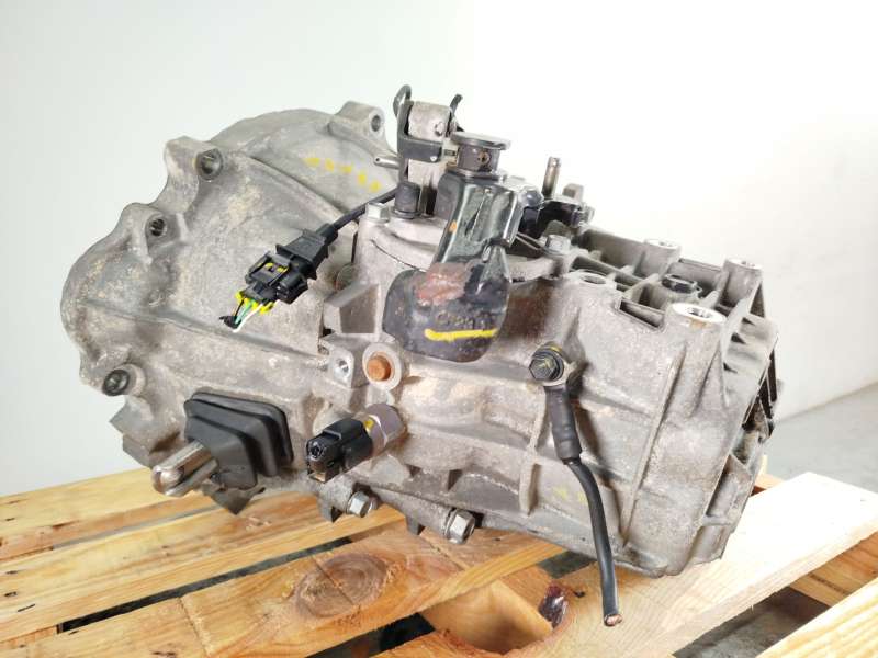 Recambio de caja cambios para hyundai i30 (gd) 1.6 crdi referencia OEM IAM 4300032905 4
