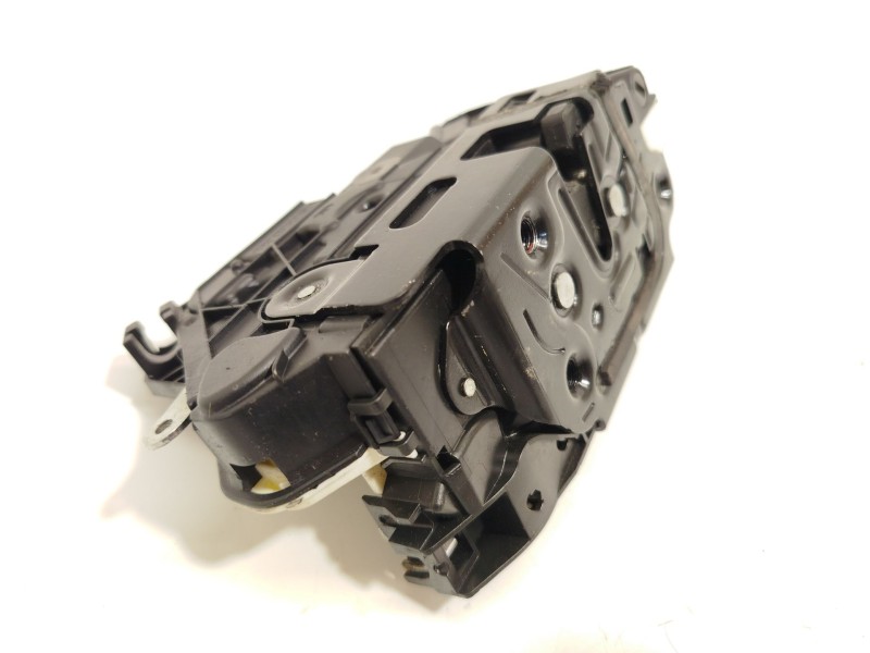 CERRADURA PUERTA DELANTERA DERECHA 5N1837016A 