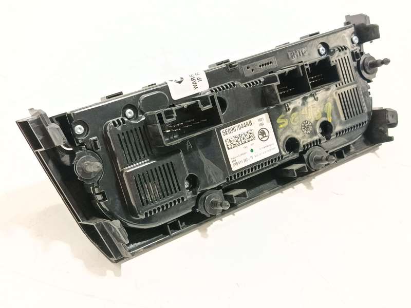 Recambio de mando climatizador para skoda octavia iii (5e3, nl3, nr3) 1.6 tdi referencia OEM IAM 5E0907044ABYMS  5HB011282 - Negro 5