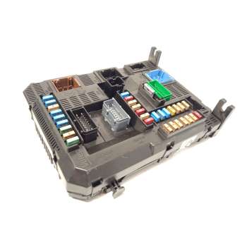 CAJA RELES / FUSIBLES 9819850080 1663368780 