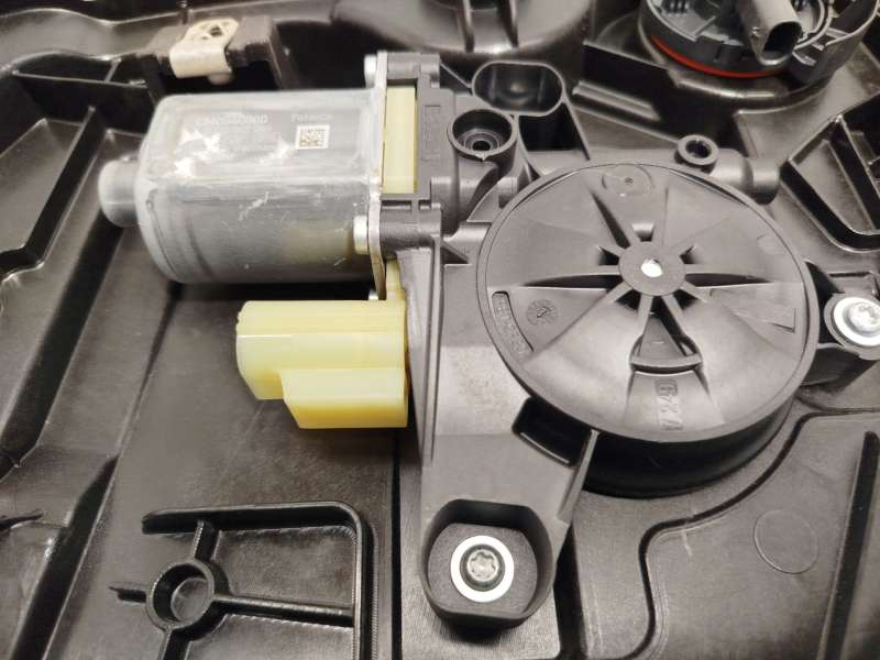 Recambio de elevalunas delantero derecho para ford kuga iii (dfk) 1.5 ecoboost referencia OEM IAM LV4BR23208CB 2682135 - Gris 2