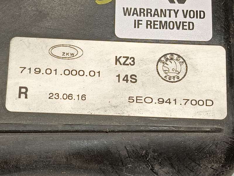 Recambio de faro antiniebla derecho para skoda octavia iii (5e3, nl3, nr3) 1.6 tdi referencia OEM IAM 5E0941700D  7190100001 - Negro 5