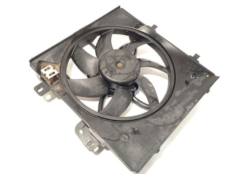 Recambio de electroventilador para peugeot 2008 i (cu_) 1.2 puretech 82 referencia OEM IAM 9829774580 - Verde 2