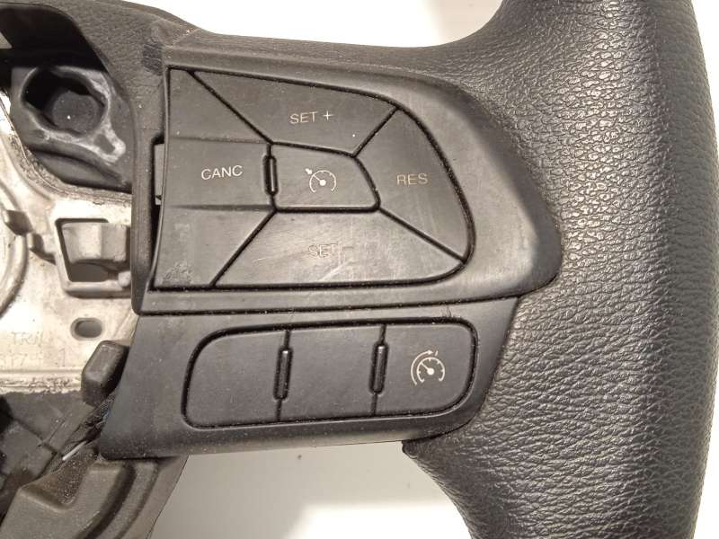 Recambio de volante para iveco daily vi furgoneta 35s16, 35c16, 70c16 referencia OEM IAM 5802303979 - Blanco 2