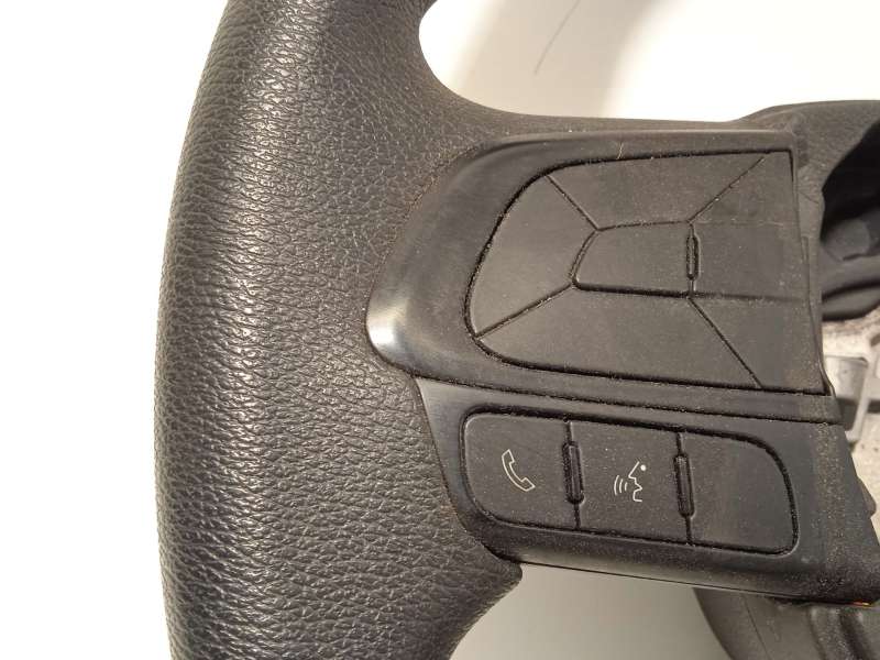 Recambio de volante para iveco daily vi furgoneta 35s16, 35c16, 70c16 referencia OEM IAM 5802303979 - Blanco 3