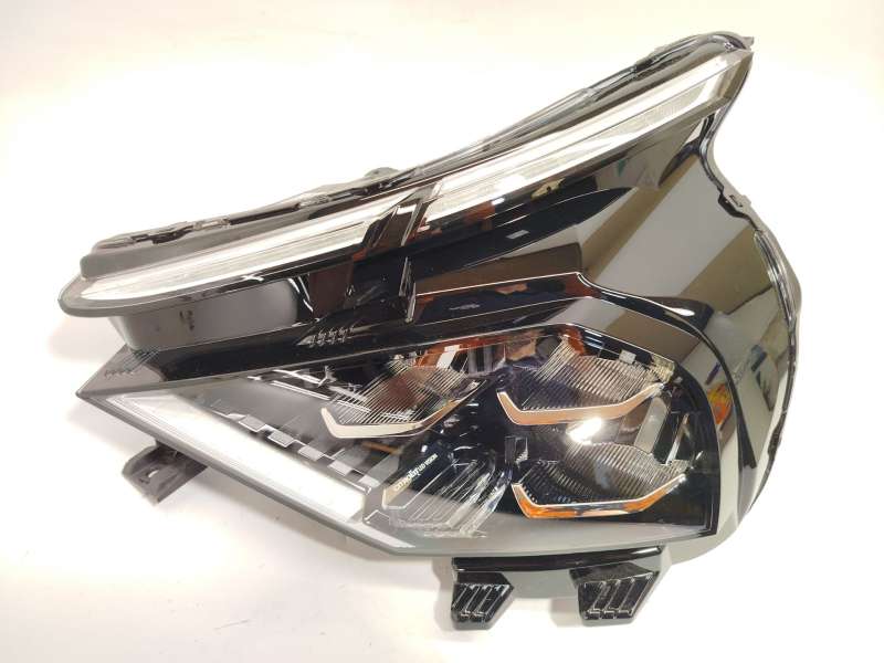 Recambio de faro izquierdo para citroën c4 iii 1.2 referencia OEM IAM 9830649480  73374697 2