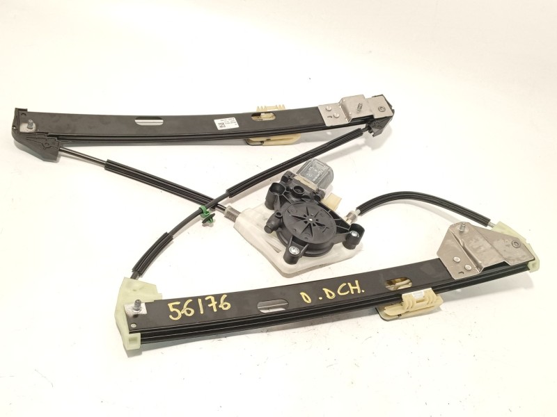 ELEVALUNAS DELANTERO DERECHO 82G837462A 8W0959802 