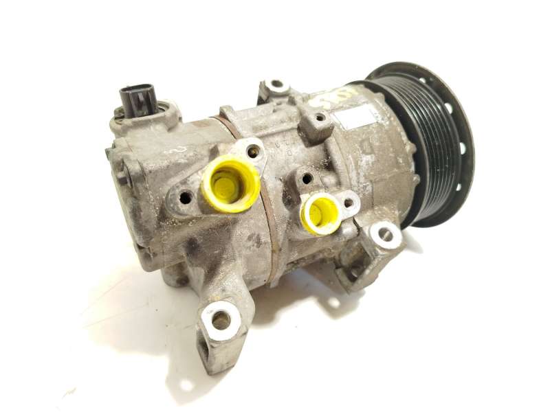 Recambio de compresor aire acondicionado para toyota avensis station wagon (_t27_) 2.0 d-4d (adt270_) referencia OEM IAM 8831002 - Gris