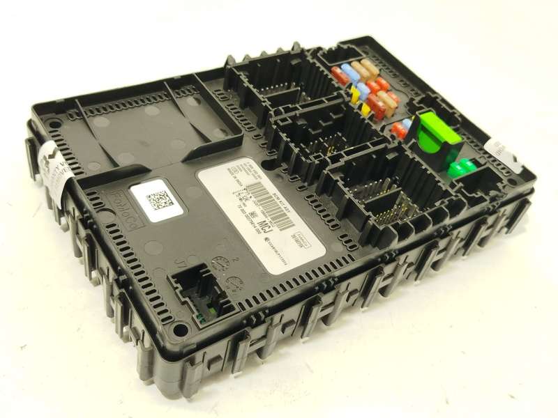 Recambio de caja reles / fusibles para ford ka+ iii (uk, fk) 1.2 ti-vct referencia OEM IAM JU5T15604MCJ 2424200 F005V03091 - Marron