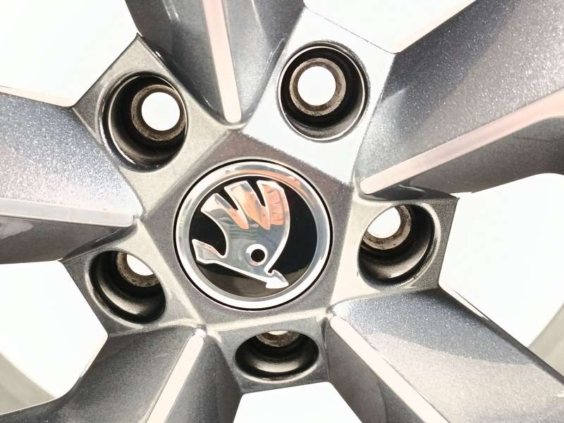 Recambio de llanta para skoda kodiaq i (ns6, ns7, nv7) 1.5 tsi referencia OEM IAM 565601025BFFL8 6