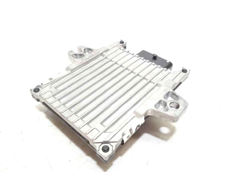 Recambio de modulo electronico para renault captur ii referencia OEM IAM 173203643R - Blanco 2