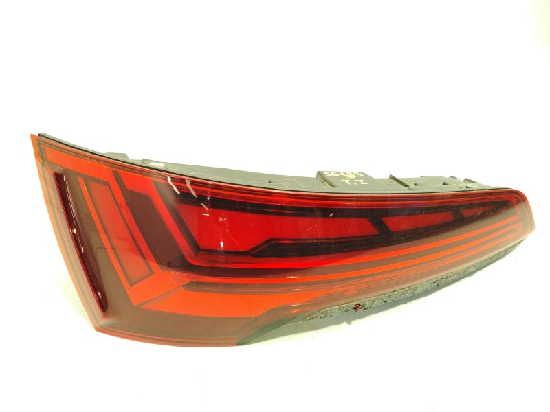 PILOTO TRASERO IZQUIERDO 80A945075B F00HTA400101