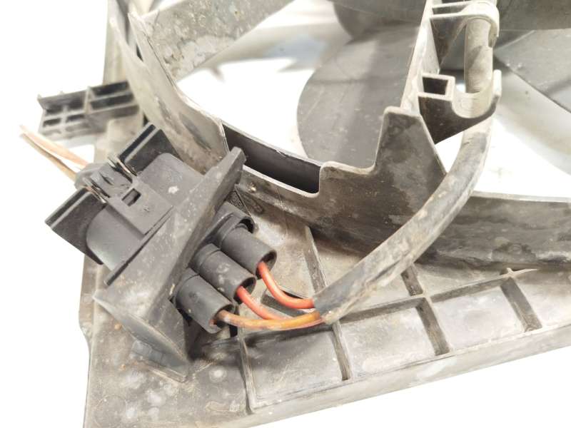 Recambio de electroventilador para seat ibiza iv sc (6j1, 6p5) 1.6 tdi referencia OEM IAM 6R0121207A - Blanco 3