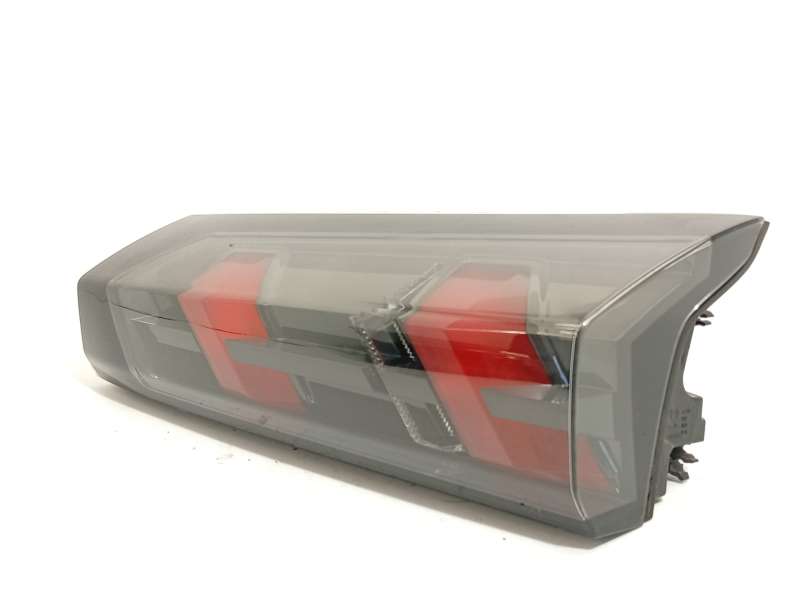 Recambio de piloto trasero derecho interior para peugeot 2008 ii (ud_, us_, uy_, uj_, ur_, uc_) 1.2 puretech 130 referencia OEM 2