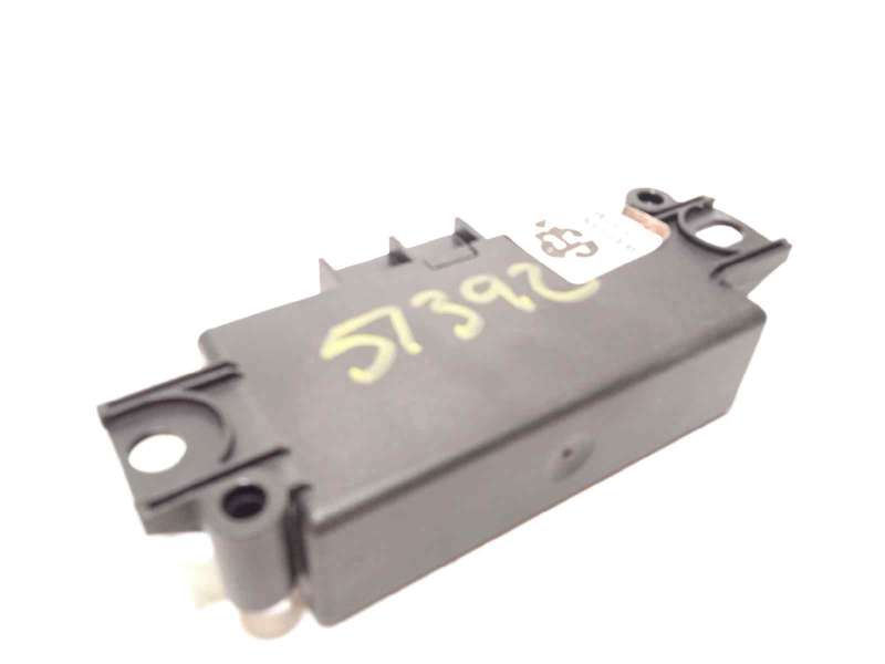 Recambio de modulo electronico para renault captur ii referencia OEM IAM 284L04495R - Blanco 2