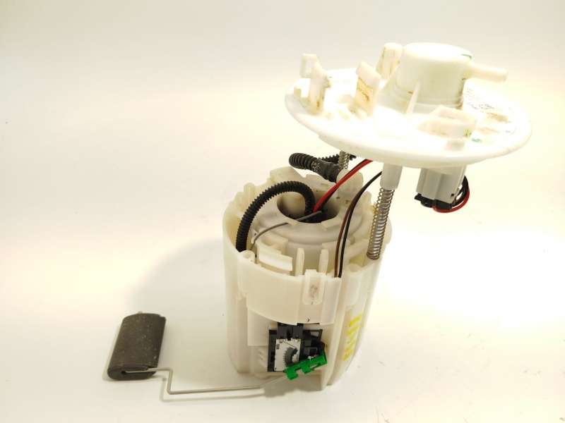 Recambio de bomba combustible para kia stonic (yb) 1.0 t-gdi eco-dynamics+ referencia OEM IAM 31110H8400 2