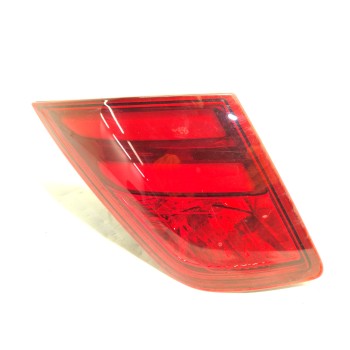 Recambio de piloto trasero derecho interior para peugeot 308 1.5 hdi referencia OEM IAM 9677818280  81260201