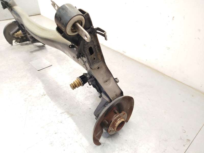 Recambio de puente trasero para peugeot 308 1.5 hdi referencia OEM IAM 1630729480 - Azul 3