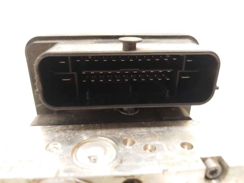 Recambio de abs para hyundai tucson tecno 2wd referencia OEM IAM 58920D7100 BE6003R100 MGH80BH6013R100 4