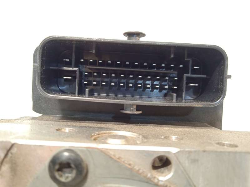 Recambio de abs para kia cee'd sportswagon (jd) 1.6 crdi 110 referencia OEM IAM 58920A2330 6158945200 A258920900 - Blanco 4