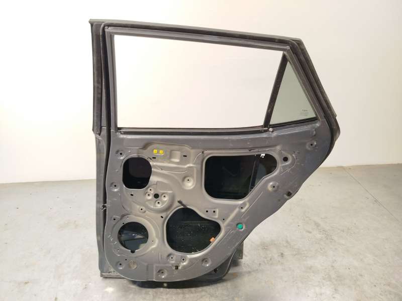 Recambio de puerta trasera derecha para kia stonic (yb) 1.0 t-gdi eco-dynamics+ referencia OEM IAM 77004H8400 5