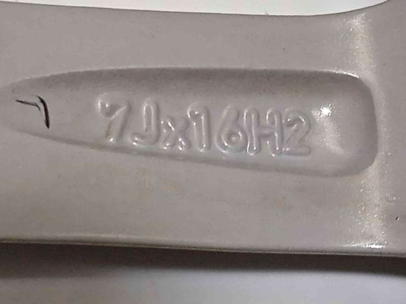 Recambio de llanta para bmw serie 3 lim. (f30) 316d referencia OEM IAM 6796236 36116796236 6