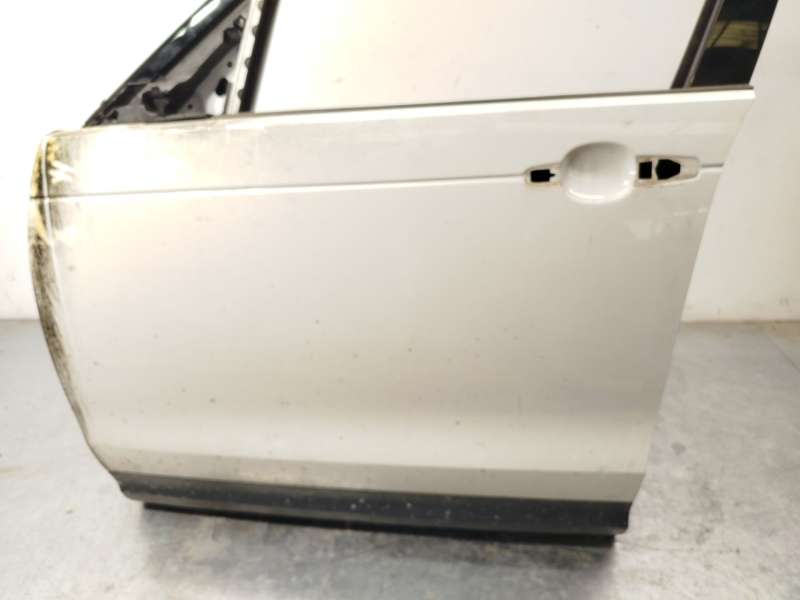 Recambio de puerta delantera izquierda para land rover discovery v (l462) 2.0 sd4 4x4 referencia OEM IAM LR080196 HY3220125AB - Blanco 3