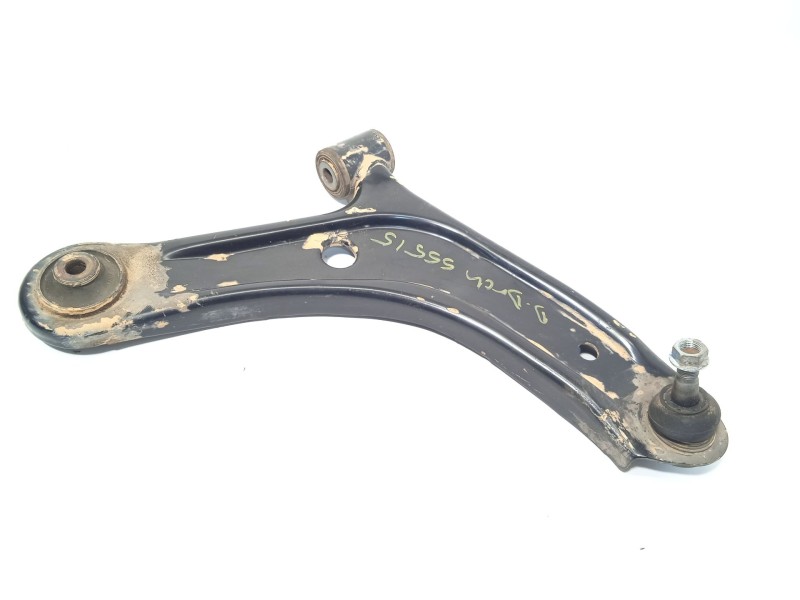 BRAZO SUSPENSION INFERIOR DELANTERO DERECHO 4520161M00 