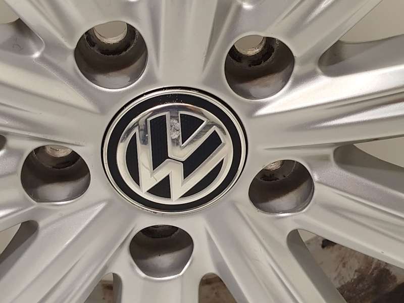 Recambio de llanta para volkswagen touran (5t1) 1.6 tdi referencia OEM IAM 5TA601025D8Z8 4